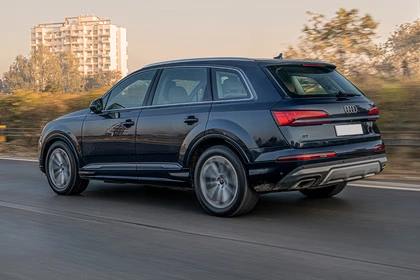 Audi Q7 1