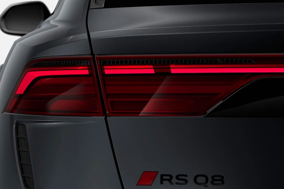 Audi RS Q8 Performance
