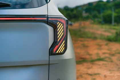 Kia Carens Clavis EV 12