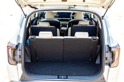 Kia Carens Clavis 13