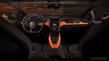 Lamborghini Revuelto