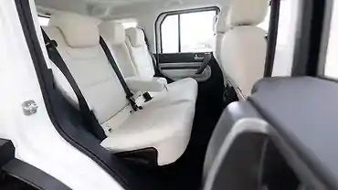 Mahindra Thar Roxx 10