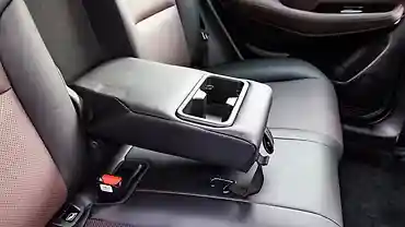 Maruti Suzuki Grand Vitara 8